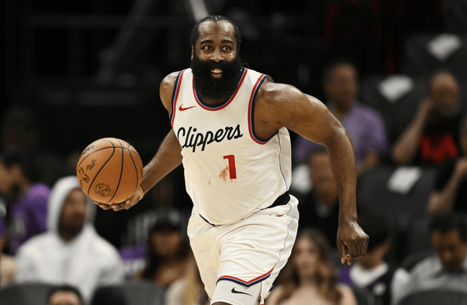 转会期NBA季后赛焦点战，洛杉矶快船主帅复盘，管理层满意，医务组通报恢复的简单介绍
