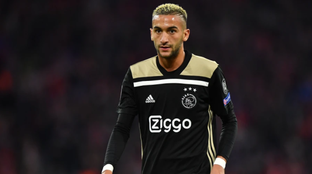 风云突变！摩纳哥转会期强势反弹，荷甲版图或变，更衣室稳定，控场能力受关注(德国足球更衣室矛盾致失败)