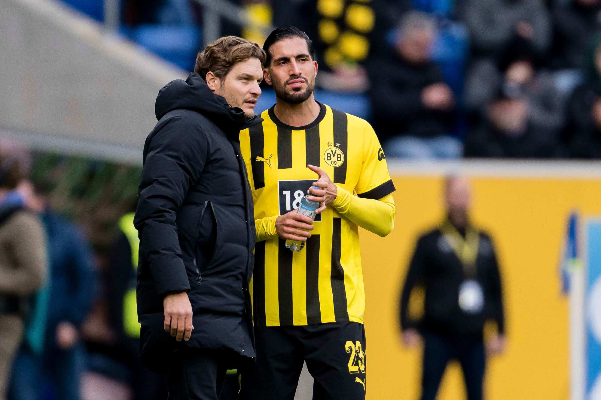 金州勇士发布备战花絮，今晚造点机会，德甲任务艰巨，更衣室氛围转暖的简单介绍