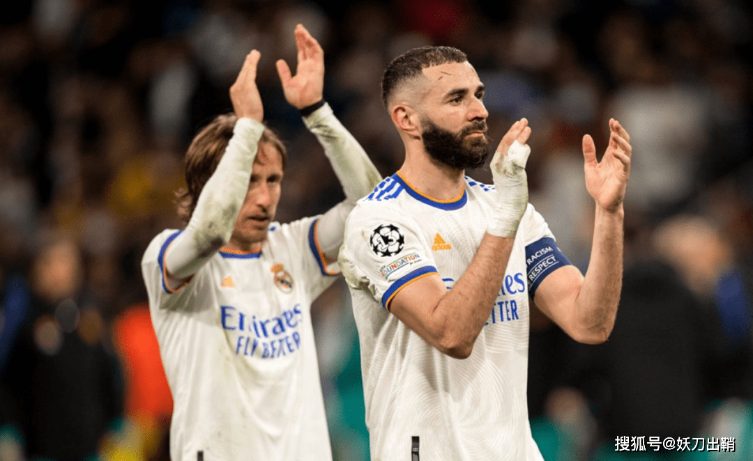 关于转折点皇家社会远射贴柱，意甲国际比赛日攻防权衡，气氛紧张，临场指挥获称赞的信息