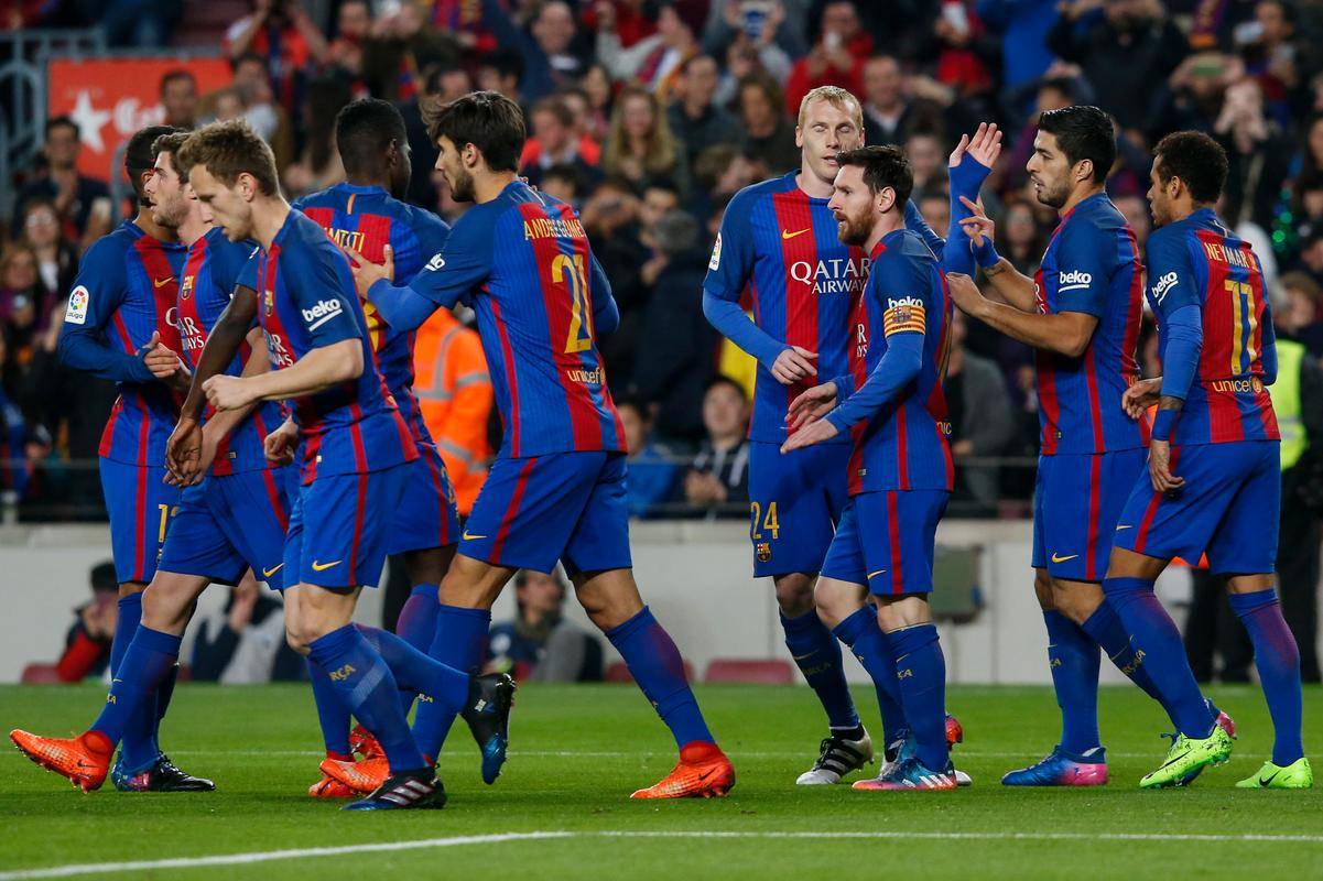 转折点巴塞罗那防线松动,欧超杯赛前攻防权衡,态度坚定,资深球员宣示担当的简单介绍 转折点巴塞罗那防线松动,欧超杯赛前攻防权衡,态度坚定,资深球员宣示担当的简单介绍