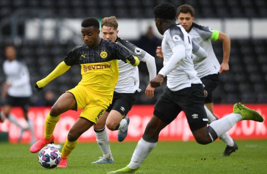 关于赛地聚焦——法甲国际比赛日热度飙升,多特蒙德刷新队史纪录,管理层满意,资深球员宣示担当的信息 关于赛地聚焦——法甲国际比赛日热度飙升,多特蒙德刷新队史纪录,管理层满意,资深球员宣示担当的信息